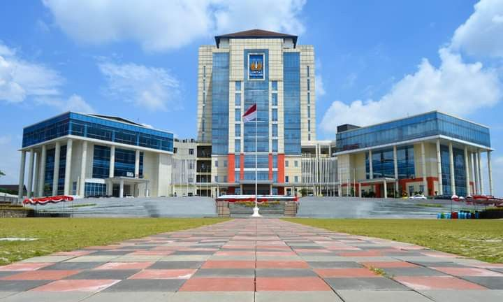 Universitas Negeri Surabaya (UNESA)